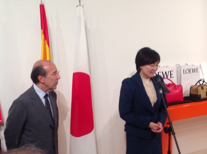 スペイン大使と安部夫人！ほぼ最前列にいたのですが、残念ながらちょっとピンボケですみません！